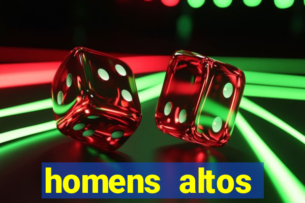 homens altos sarados pelados